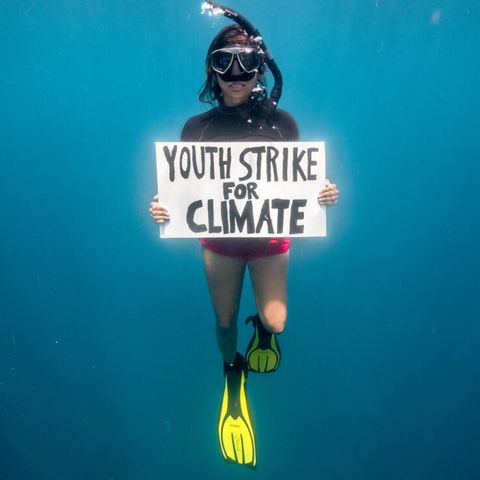 Protesta sott'acqua per il clima