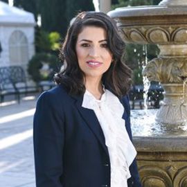 Zarifa "Eva" Hanifi - CEO of Go Minis Sacramento and Water Warehouse Sacramento on Overcoming Challenges