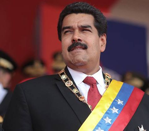 Venezuela, Maduro rieletto presidente. Ma l’opposizione denuncia: “Irregolarità nello scrutinio”