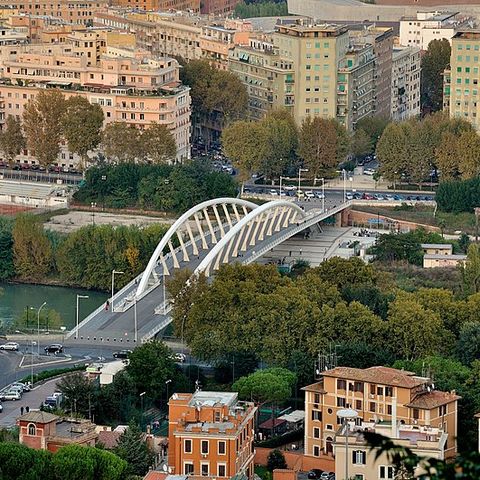 RADIOH2E Ponte della Musica a Roma