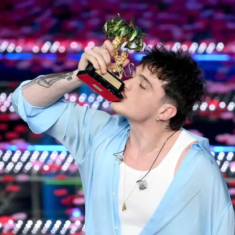 Sanremo 2025, Olly vince il festival: 'E' assurdo ma è successo'