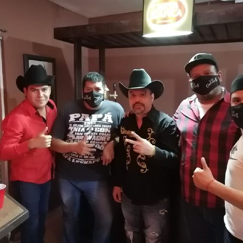 LOS COMPADRES Y LA MOSCA Y SU CARTEL DE NUEVO LEON