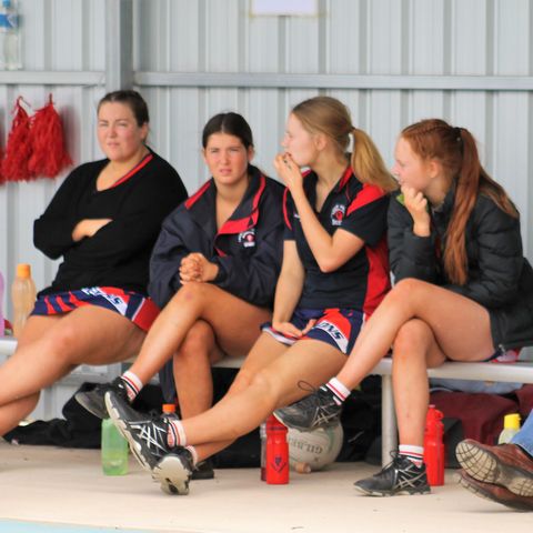 Hume Netball correspondent Carla Fletcher discusses the latest action with Rikki Lambert on the Flow Friday Sports Show