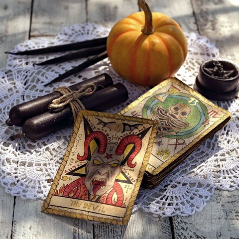 Beginner Friendly: How To Do A Yes Or No Tarot Reading For Quick Answers