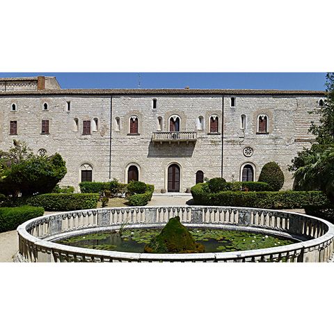 Giardino dell'Abbazia di Santa Maria Arabona (Abruzzo)