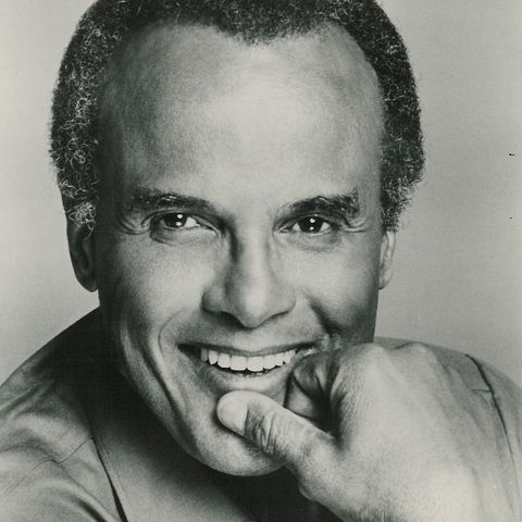 Harry Belafonte: il cantante newyorkese di origini giamaicane, icona del folk caraibico, attore e attivista, è morto il 25 aprile a 96 anni.