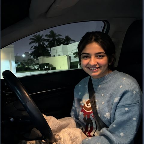 🚗😂 جنى تتعلم السواقة مع بابا ❤️😱