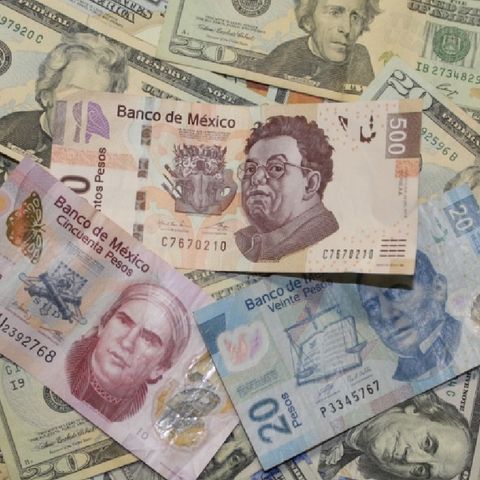 Peso mexicano tiene su peor día frente al dólar en casi dos meses