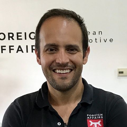 RR 347: Jonathan Ortiz of Foreign Affairs Auto – From Used Cars to Full Service