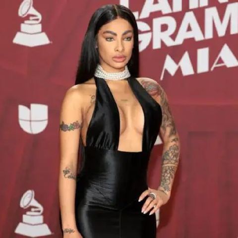 Yailin la mas viral se destaca por su look en Latin Grammys 2024