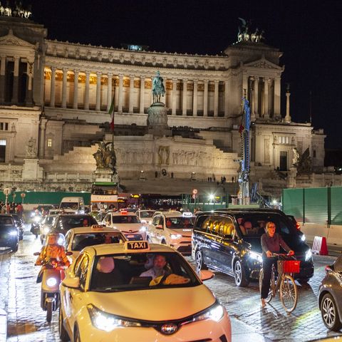 #699 Regione occupata, rigenerazione, appelli e altre storie di Roma