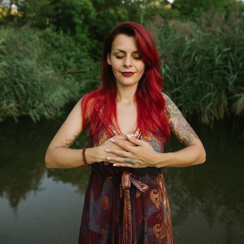 Sara Usai - Vocal Coach e Sound Healing Master Trainer - Wanderlust 108 - Radio Wellness