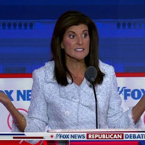 LOSER - Nikki Haley delivers remarks after the New Hampshire primary!