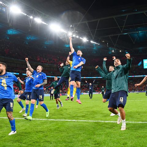 ITALY ARE THE CHAMPIONS OF EUROPE - Live broadcast for Episode 110