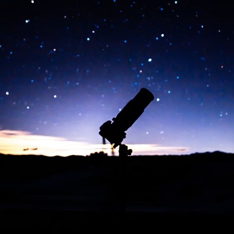 Telescopio James Webb, Mariasole Maglione: «Si intravedono le prime luci dell'universo»