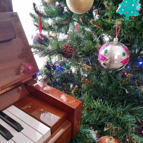 Christmas Songs On Piano