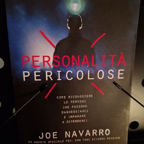 Personalità Pericolose: Joe Navarro - Le parole che descrivono il narcisista