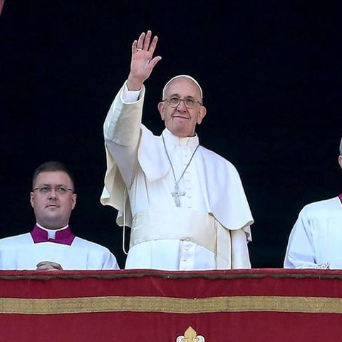 El papa Francisco llama a restablecer la comunicación en las familias
