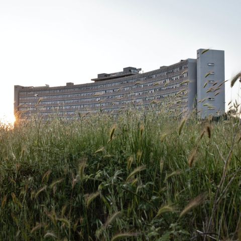 #635 Cala la dispersione scolastica, disuguaglianze sanitarie, il parco della discordia a Torre Angela e altre storie di Roma