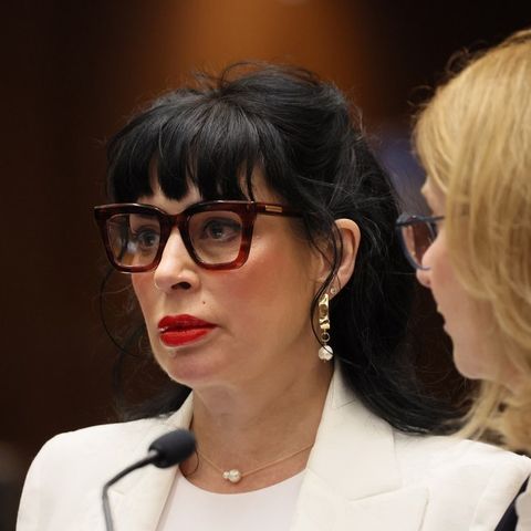 Weezer Bassist’s Former Wife, Jillian Lauren-Shriner, Speaks Out About