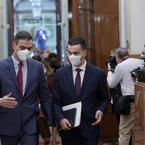 Las noticias de La Mañana: Aumento de los contagios de ómicron mientras España sigue sin tomar medidas