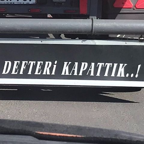 benden artık pes bu aşkın biletini istediğin gibi kes..