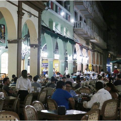 Cierran discotecas y bares en el Puerto de Veracruz