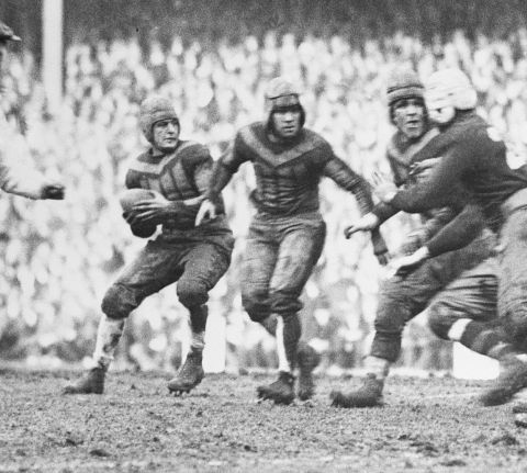 TGT Presents On This Day: December 6, 1925 the day Red Grange saved the New York Giants franchise