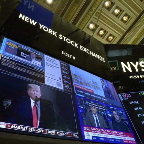 Lorenzo Bini Smaghi: Le misure economiche di Trump e la reazione dei mercati finanziari globali