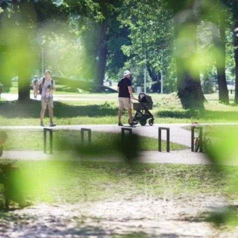 Lo storico parco di Ēbelmuiža a Riga si fa più bello