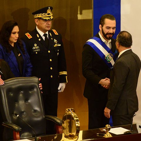 “Estas son las fórmulas perfumadas de hacer chanchullo en el siglo XXI”