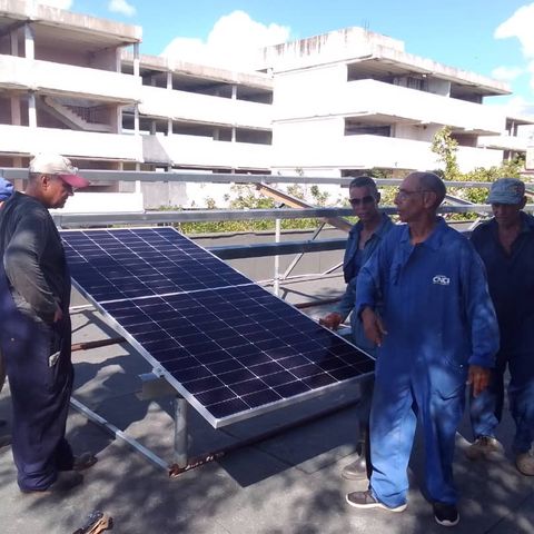 Primer curso de habilitación de operadores de parques solares fotovoltaicos