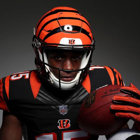 Locked on Bengals - Eifert's cleared, John Ross speaks and more