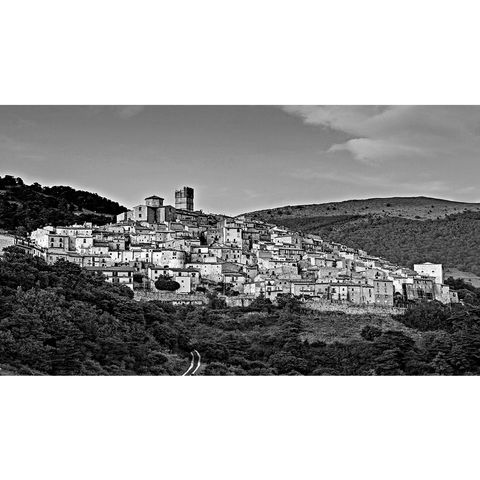 Castel del Monte la capitale dei pastori (Puglia - Borghi più Belli d’Italia)