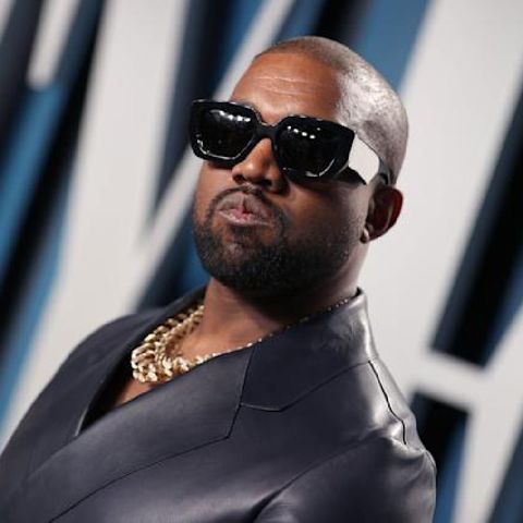 Kanye West Grammy Performance Pulled For 'Online Behavior'