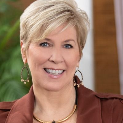 Episode 216-Collaboration #7-Susan Trumpler on Collaboration and Going Beyond ROI with Lois Sonstegard,PHD
