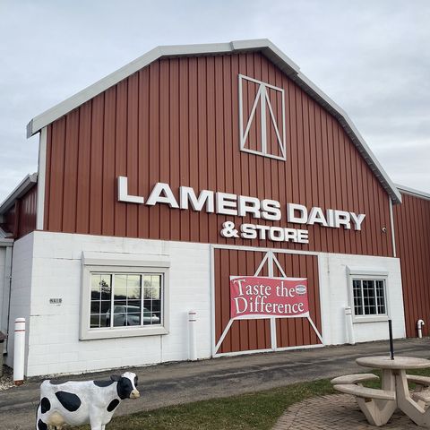 Holidays with Hayley: Lamers Dairy