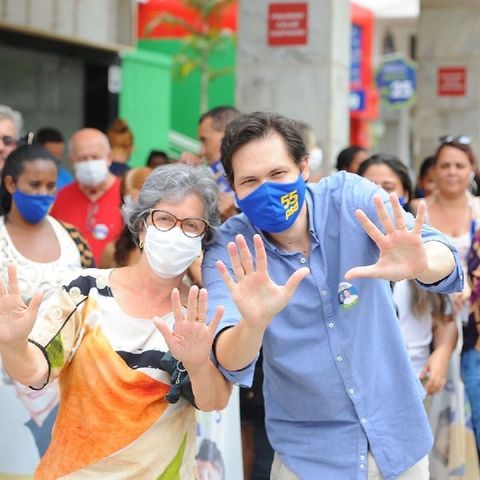 Meus amigos Está mais que provado que Gustavo e Marly estão preparados com uma política inovadora aberta aos cidadãos Patrocinenses. Gusta