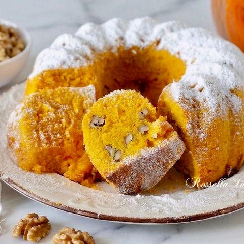 Ciambella alla zucca e noci