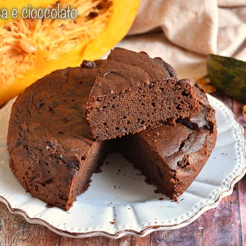 Torta zucca e cioccolato alta e soffice