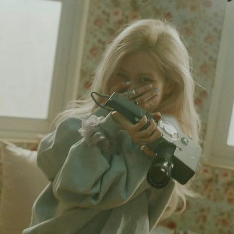 Rosé - Irreplaceable