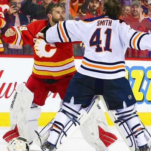 NHL Weekly Show: The battle of Alberta heats up, Leafs lose Goalie, Could Goaltending land Chicago in the Playoffs and much more