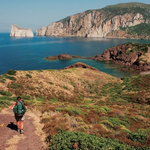 In viaggio alla scoperta di una Sardegna ecosostenibile