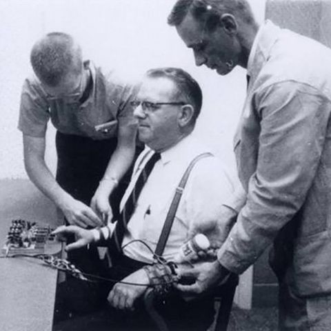 Esperimento di Milgram