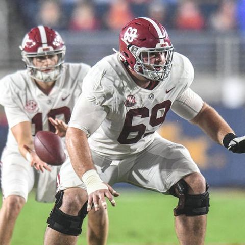 Potential Future of Alabama Center Landon Dickerson after Knee Injury
