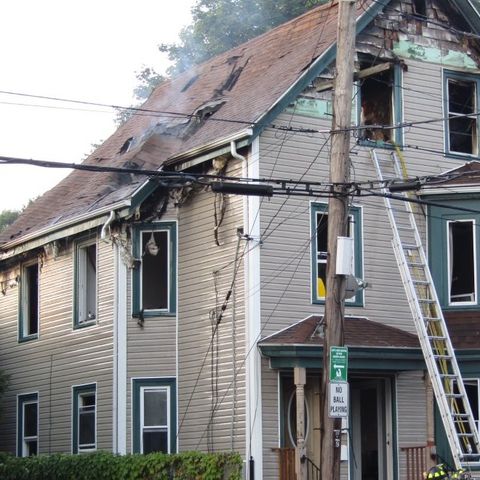 2 Rescued From Roof Of Lynn House Fire