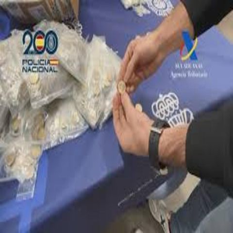 Detenido por importar monedas falsas de China como adornos