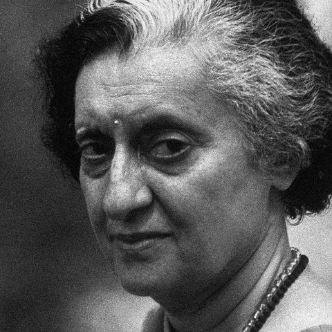 740: Sanjay नहीं किसी और के कहने पर इंदिरा ने आधी रात को लगाई थी Emergency?। Indira Gandhi Birthday