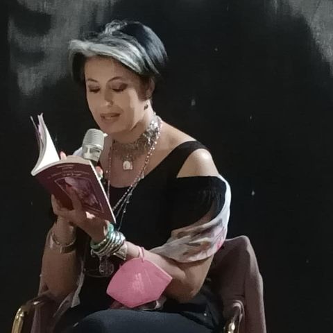 Dalila Hiaoui poetesse ospite a RadioRaccontiamoci