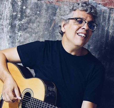 PEDRO GUERRA regresa a RD: nueva música y clásicos en el Teatro Nacional